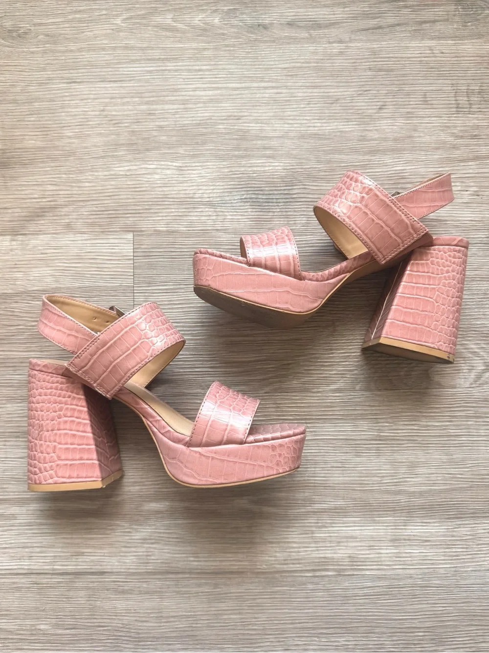 Urban Outfitters Pink Rachel Croc Strappy Platform Heel Shoes Size 6